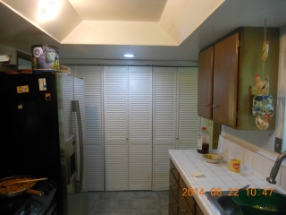 Issaquah Kitchen Before