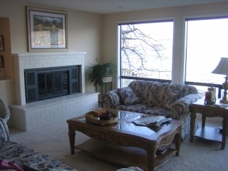 Lake Washington Fireplace Before